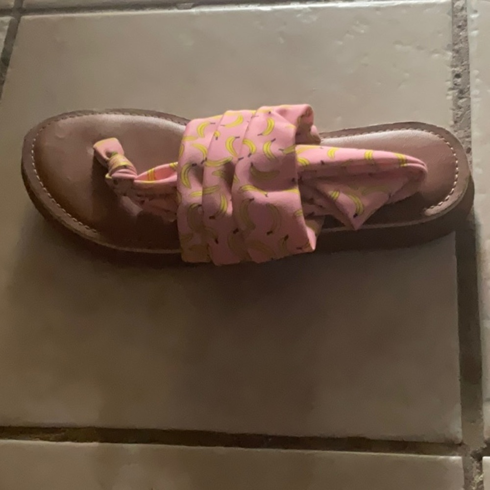 Dirty Laundry Pink and Brown Plush Sandals